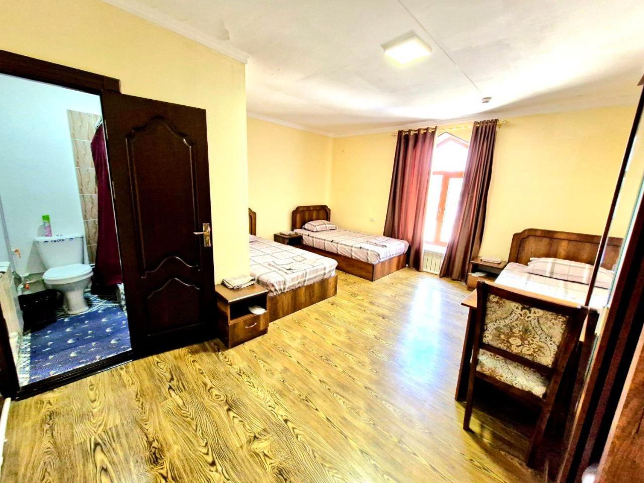 Hotel Mir Адрес Abu Ali Ibn Sino 4A Buhara Kültér fotó